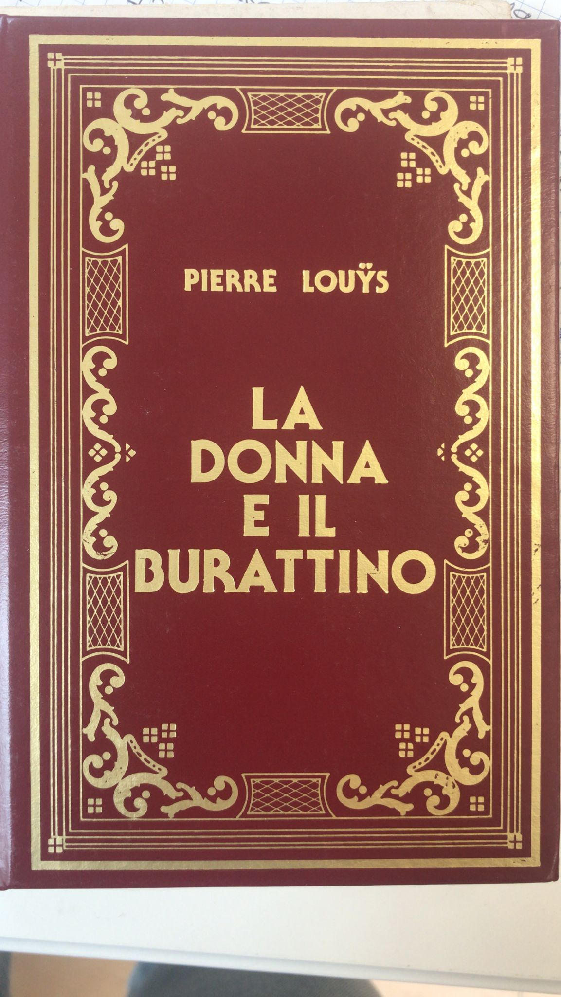 LA DONNA E IL BURATTINO